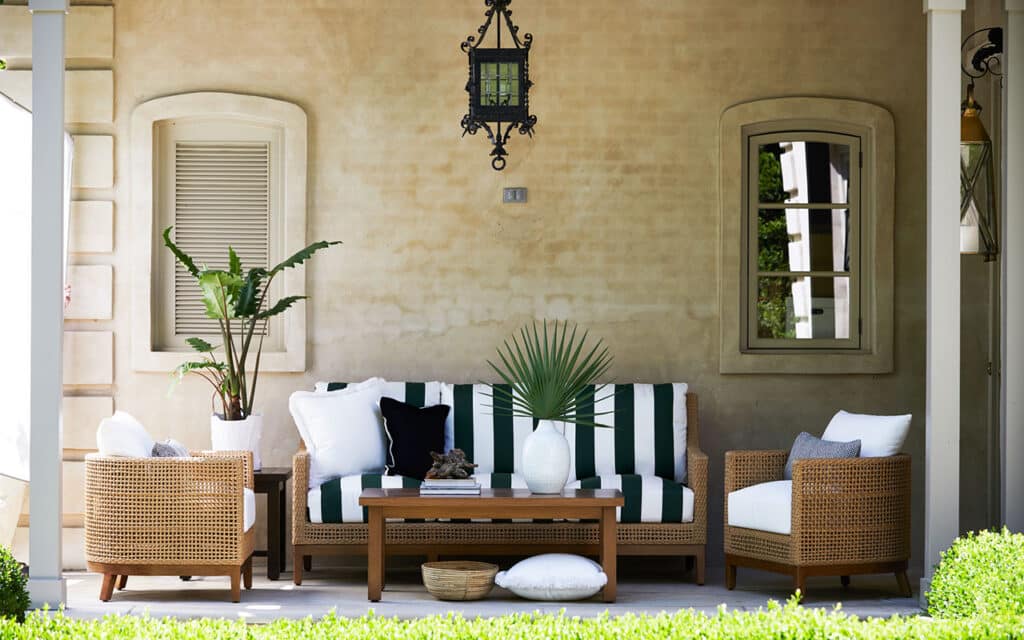 Peninsula Lowback Seating Group